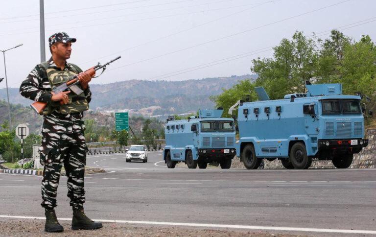 34th batch of over 500 Amarnath Yatra pilgrims leave Jammu base camp