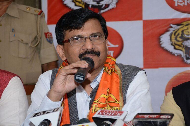 ED swoops on Sena MP Sanjay Raut ahead of SC hearing