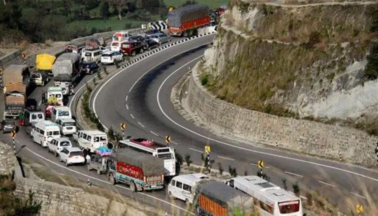 Jammu-Srinagar National Highway closed for traffic