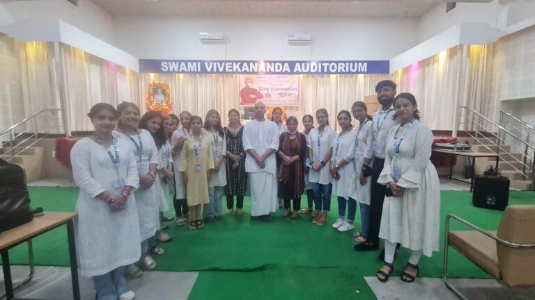 JIAR Students celebrates Azadi ka Amrit Mahotsav in Ramakrishan Mission