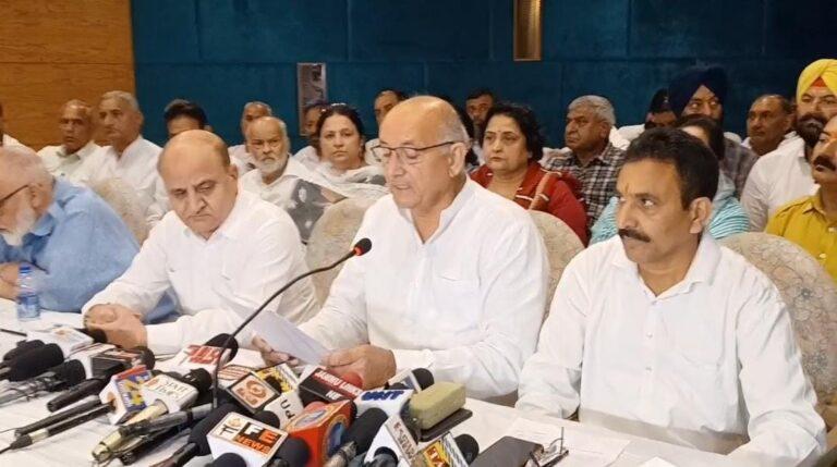 Tara Chand, former Jammu and Kashmir Deputy Chief Minister, and several former ministers and legislators are among those quitting the Congress after Ghulam Nabi Azad’s resignation