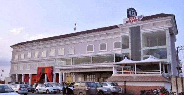Jammu: Hotel 17 Miles Sealed by Administration