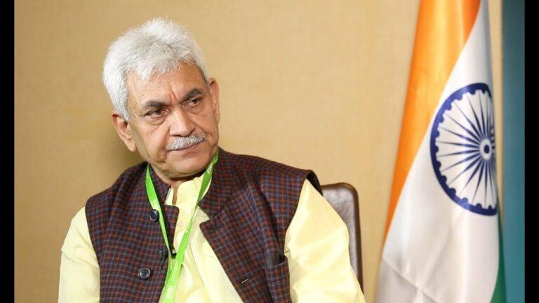 LG Manoj Sinha meets President Droupadi Murmu in New Delhi