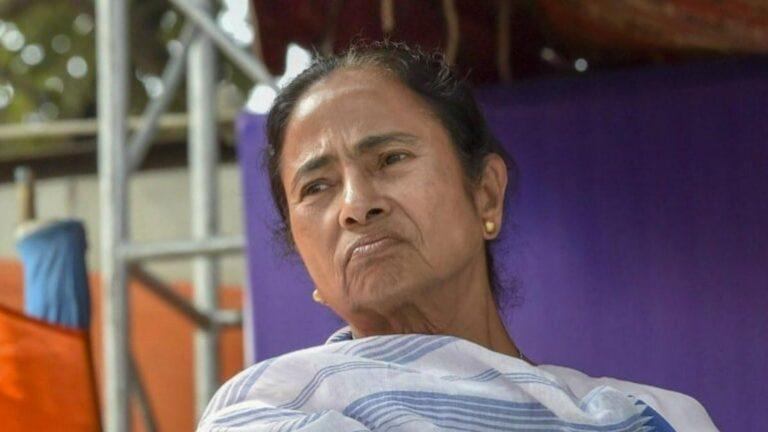 Setback for Mamata as Calcutta HC asks Bengal govt to stop Duare Ration scheme