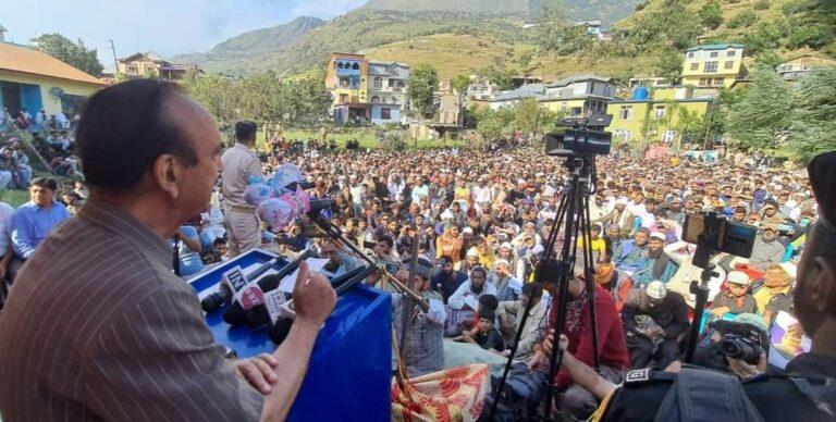 Azad regrets ignoring local youth for jobs in power projects