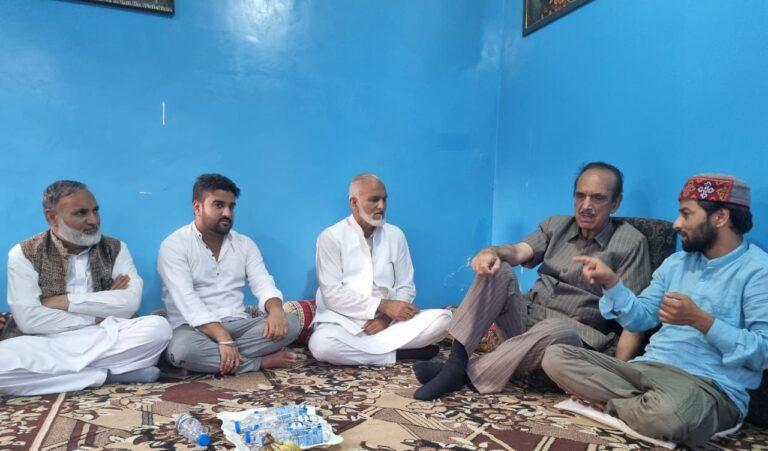 Azad Visit residence of  Madan Lal Bhandari to offer  condolence