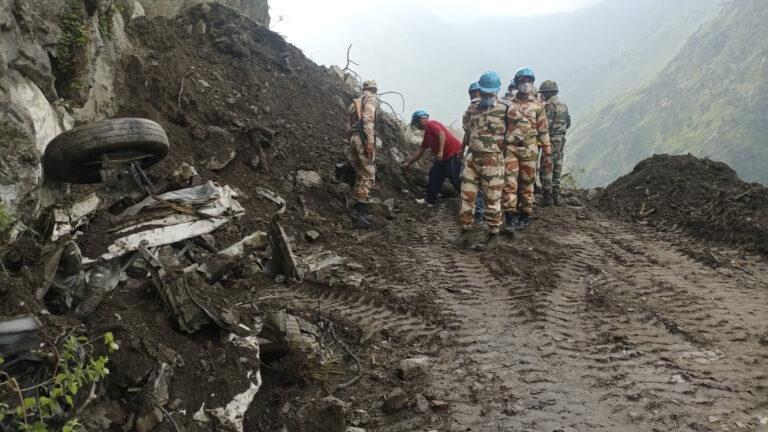 6 army jawans killed in road accident following landslide in Ladakh