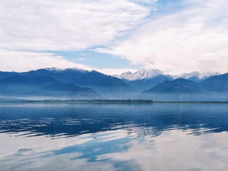 Man missing after boat capsizes in Wular Lake in Bandipora
