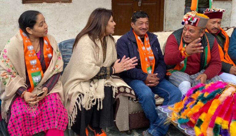 J&K Mahila Morcha campaigns for BJP candidate from Bharmour Constituency, HP Dr Janak Raj