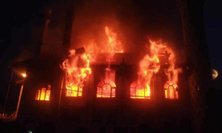 Massive Fire Breaks Out At Jamia Masjid In Kargil’s Drass Area