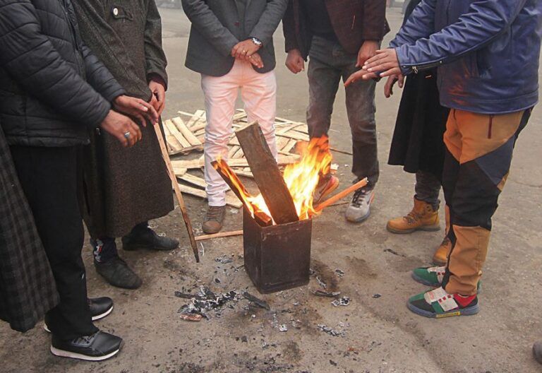 Night temperatures record slight rise in Kashmir, Ladakh