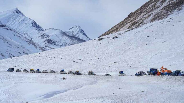 Kashmir valley: Cold wave conditions prevail as mercury remains below freezing point at most places