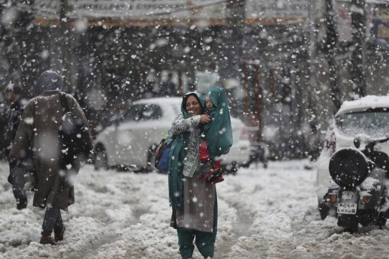 Mercury plunges across J&K; Gulmarg records season’s coldest night at -10°C, Pahalgam at -9.6°C