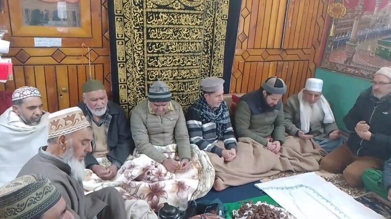 People celebrates 811th Urs of Khawaja Gareeb Nawaz in Bhadarwah and Kishtwar, special prayers held