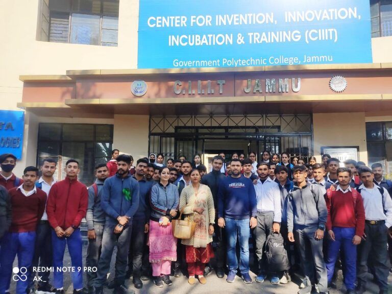 GHSS Allah organises industrial visits of vocational trade students to CIIIT