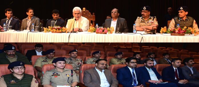 Lt-Governor-Manoj-Sinha-interacted-with-Senior-officials-of-Police-and-Civil-Administration-of-Kashmir-Division-696×306-1