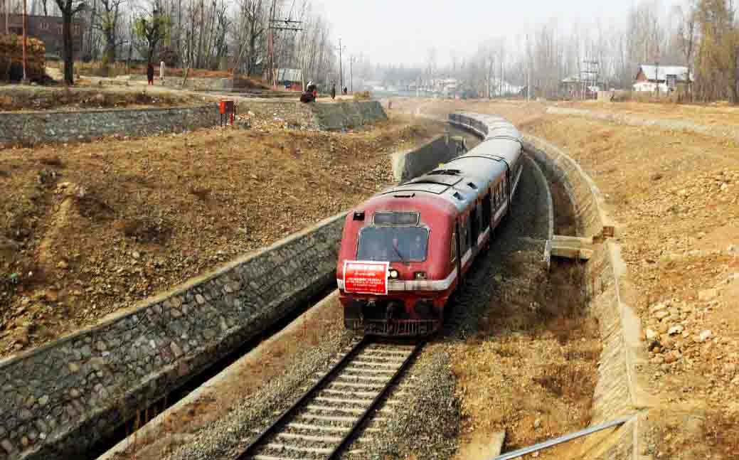 Northern-Railways-Reduces-Fare-by-50-in-Kashmir-Valley