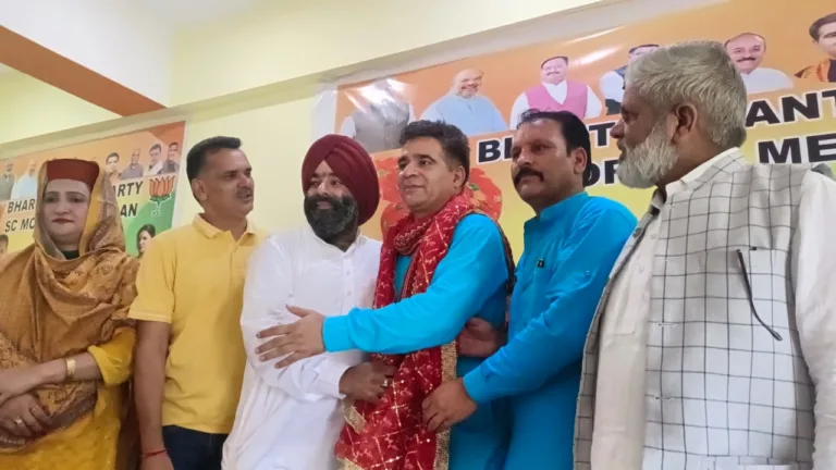 Ravinder Raina Visits Poonch, Engages with BJP Workers on Assembly Election Preparations
