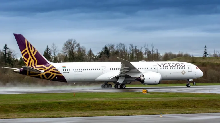Bomb Threats Hit Three Vistara Flights; One Diverted to Frankfurt for Emergency