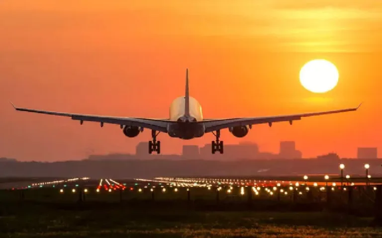 Bomb Threats Reported for 30 Flights