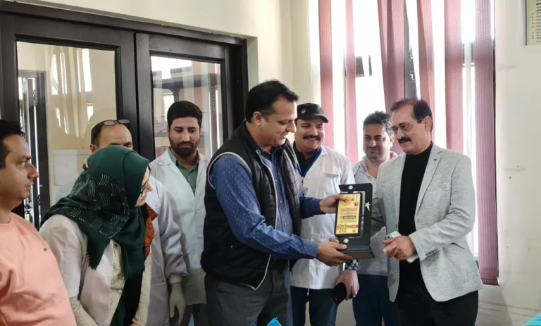 Health Deptt along with HDFC Bank organises Blood Donation camp in Doda