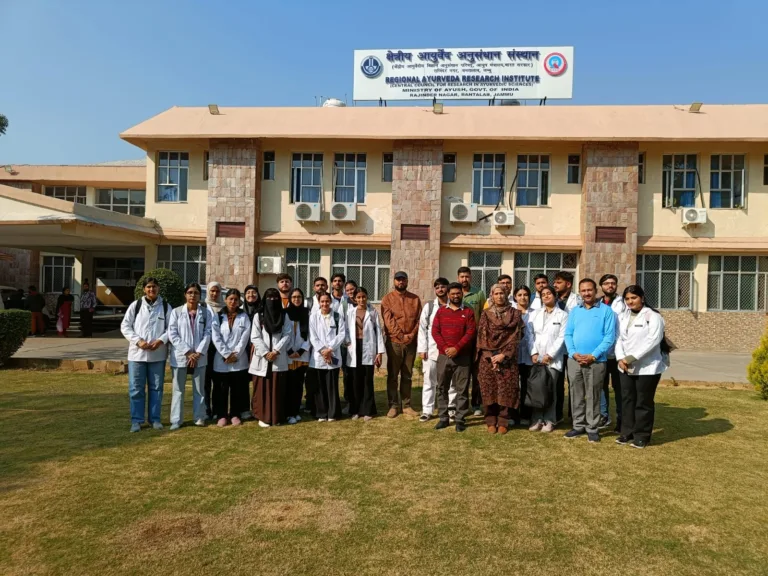 GAMC Akhnoor Students Visited Regional Ayurveda Research Institute, Rajendra Nagar, Bantalab Road, Jammu