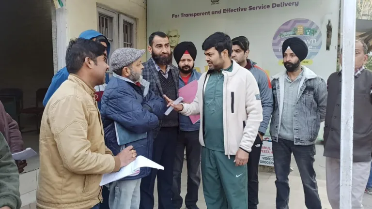 Commissioner JMC Conducts Sanitation Tour in Chhani, Stresses Attendance of Workers via App