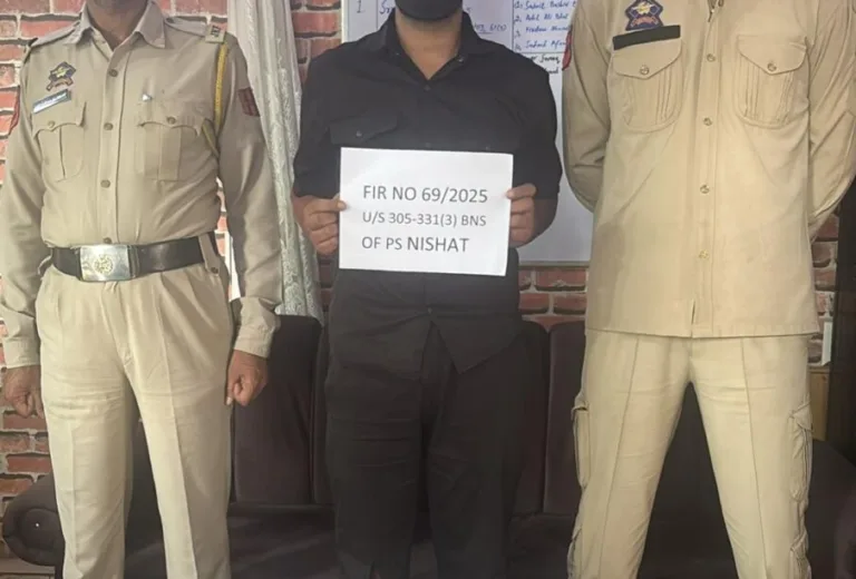 Srinagar Police solves theft case; accused arrested, stolen property recovered