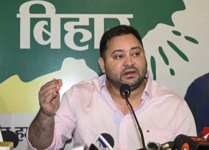Tejasvi-1-696×499 Tejashwi Yadav addressing media about INDIA bloc manifesto