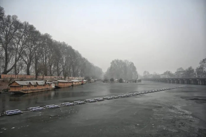 Snow-covered landscape in Srinagar during winter