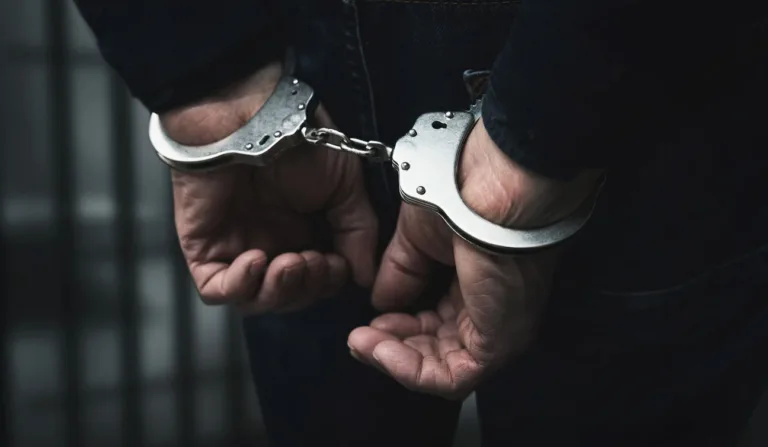 Three alleged drug peddlers arrested in south Kashmir; heroin recovered