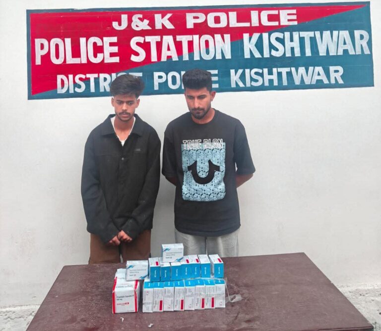KISHTWAR POLICE APPREHENDS TWO PERSONS WITH LARGE QUANTITY OF INTOXICANT MEDICINES