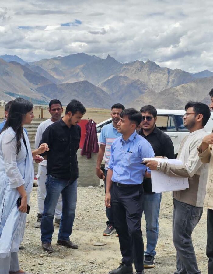 Administrative Secretary, Social & Tribal Welfare, UT Ladakh Nidhi Malik Reviews Progress of Under-Construction Welfare Institutions in Kargil