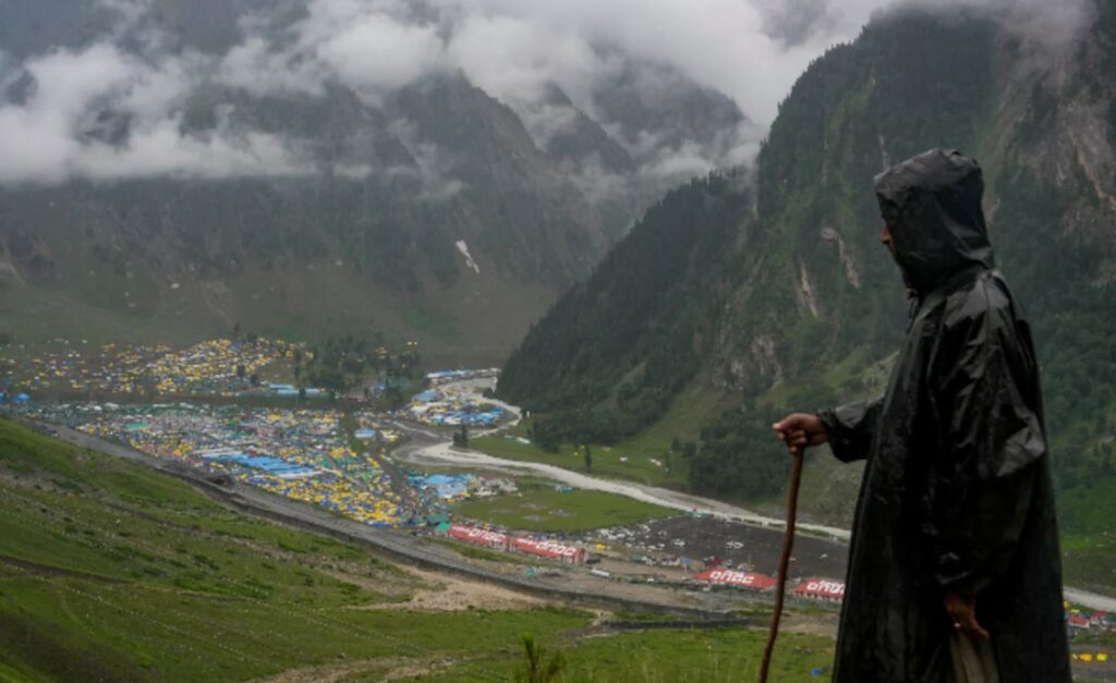 Amarnath Yatra pilgrims in Baltal area