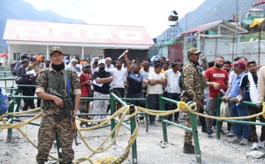 Jammu: 3,823 pilgrims leave for Baltal as Shri Amarnath Yatra continues smoothly