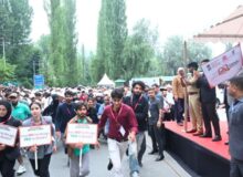 LG Manoj Sinha flags off Reading Marathon at Chinar Book Festival