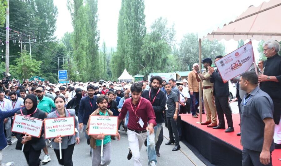 LG Manoj Sinha flags off Reading Marathon at Chinar Book Festival