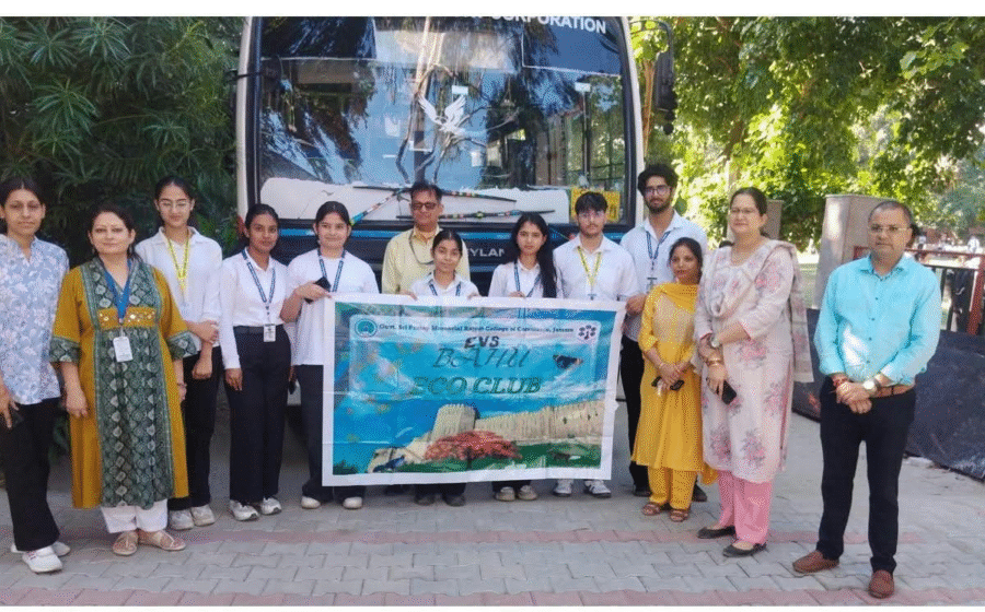 SPMR College Organises Educational Visit to Jambu Zoo